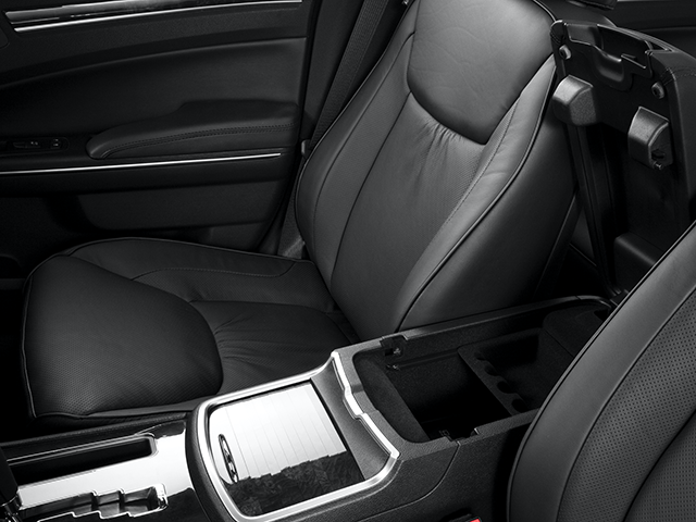 2014 Chrysler 300C John Varvatos Luxury